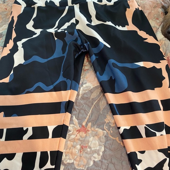 Large leggings - Picture 2 of 2